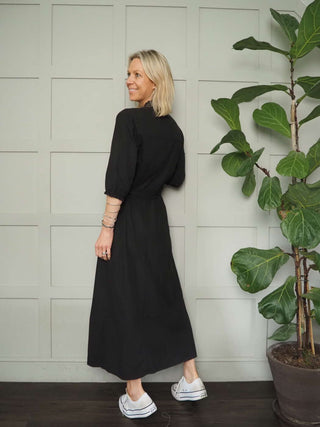 Lucky Maxi Denim Dress with Pie Crust Collar &amp; Front Button Fastening - Black, Ecru