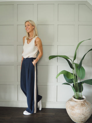 Attie Linen Mix Vest - Oatmeal, Red