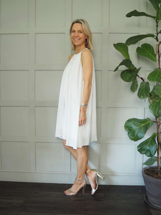 Nancia Knee Length Halter Neck Dress by Frnch - Off White