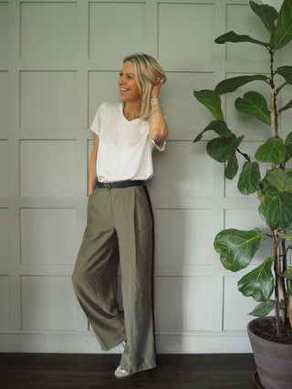 Arzel V-Neck Silk Mix T-Shirt - Black, Dusty Rose and Sky Blue