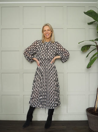 Zendaya Dress with Elasticated Waist and Pleated Skirt - Black, Camel, Green