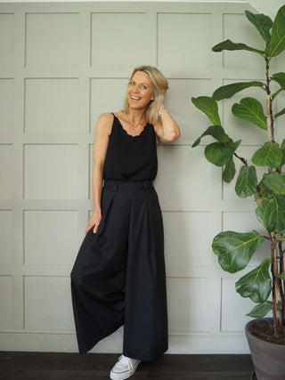 Digger Wide Leg Culotte Trousers with Pleating Details &amp; Pockets - 5 Colours