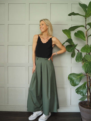 Digger Wide Leg Culotte Trousers with Pleating Details &amp; Pockets - 5 Colours