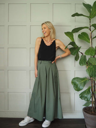 Digger Wide Leg Culotte Trousers with Pleating Details &amp; Pockets - 5 Colours