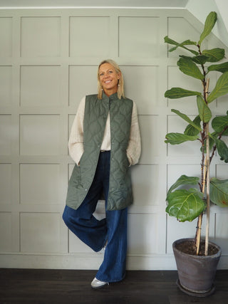 Roadelle Onion Stitch Quilted Longline Gilet with Popper Detail &amp; Waist Cinch Drawstring - Black, Khaki, Slate