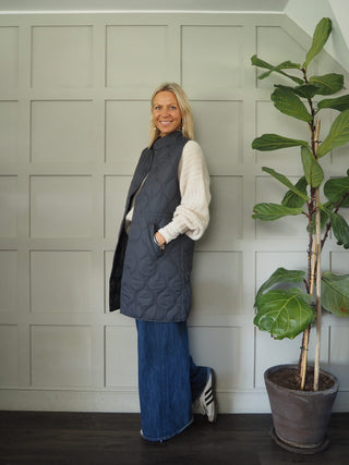 Roadelle Onion Stitch Quilted Longline Gilet with Popper Detail &amp; Waist Cinch Drawstring - Black, Khaki, Slate