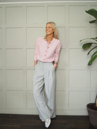 Putney Tailored Wide Leg Trousers with Pleating Detail by Moss Copenhagen - Light Grey