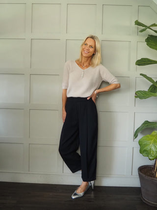 Starling V-Neck Short Sleeved Jumper with Pearlescent Buttons - 5 Colours