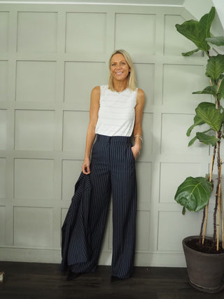 Raffi Vest with Scalloped Detail - Ecru, Oatmeal