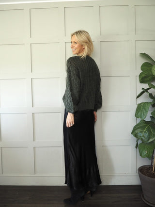 Heidi Chunky Knit Jumper with Contrasting Knit on Sleeves by Moss Copenhagen - Khaki