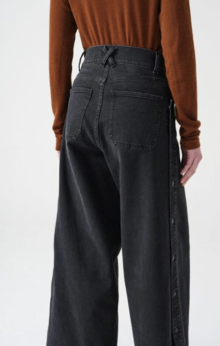 Bay Jeans - Super High Rise, Super Wide Leg with Buttons Down Sides by Seventy Mochi - Washed Black