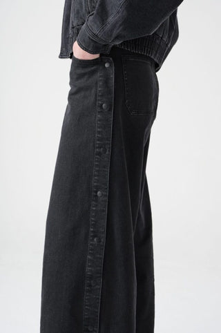 Bay Jeans - Super High Rise, Super Wide Leg with Buttons Down Sides by Seventy Mochi - Washed Black