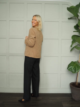 Helen Single-Breasted, Soft Feel Blazer with No Fastening - Black and Khaki