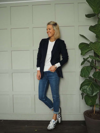 Buck Mid Rise Jeans with Stretch - Dark Blue