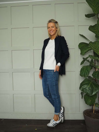 Buck Mid Rise Jeans with Stretch - Dark Blue