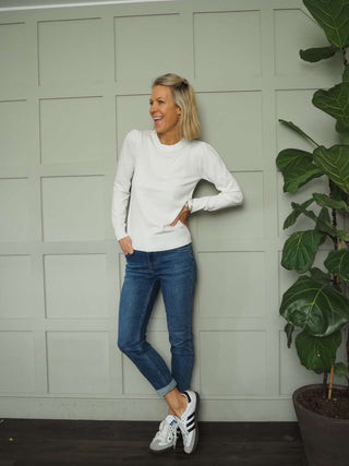 Buck Mid Rise Jeans with Stretch - Dark Blue