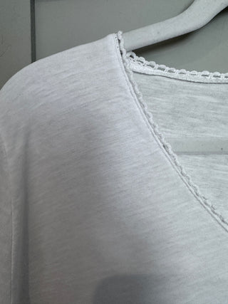 Frankie V Neck T Shirt - Navy, White